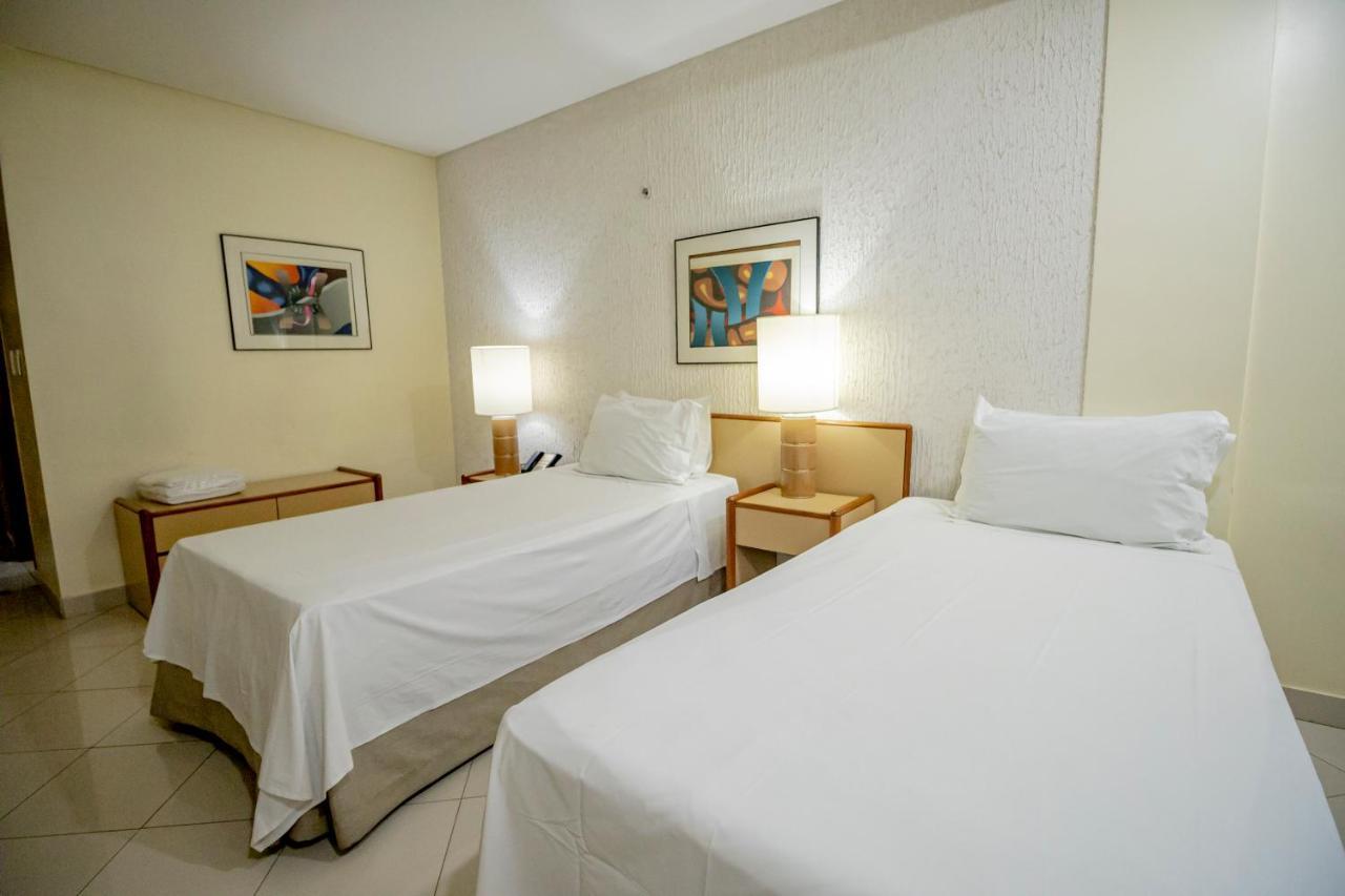 Like Ue Hotel Гоянія Екстер'єр фото