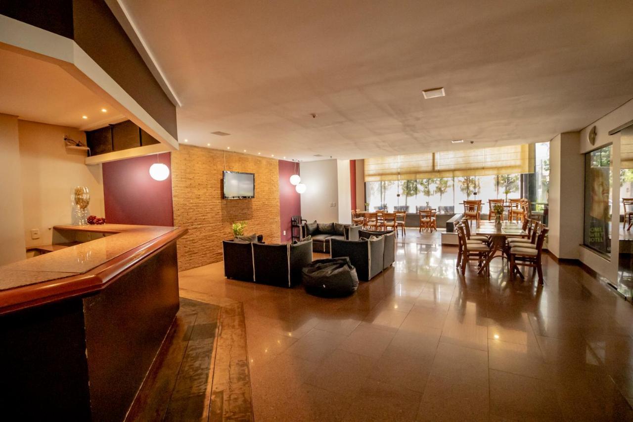 Like Ue Hotel Гоянія Екстер'єр фото