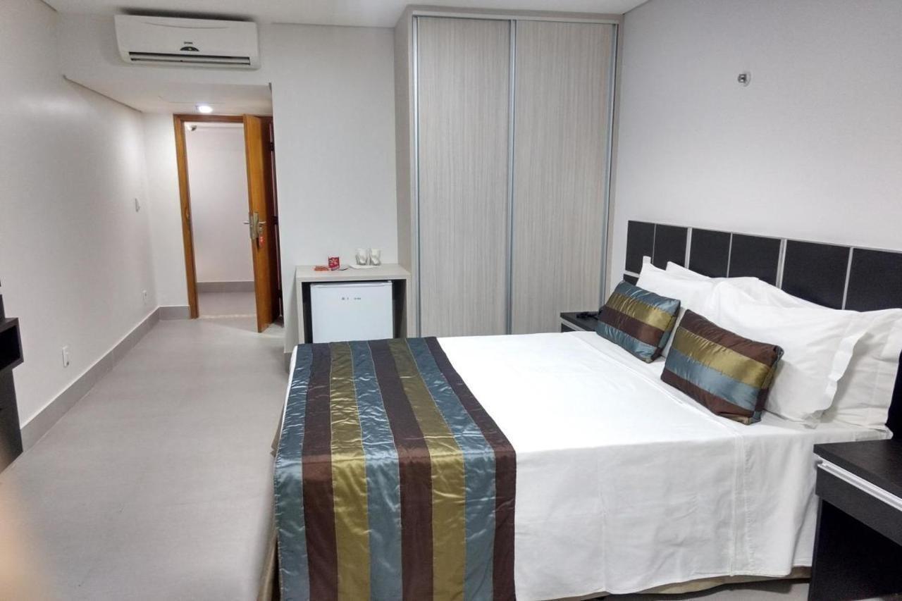 Like Ue Hotel Гоянія Екстер'єр фото